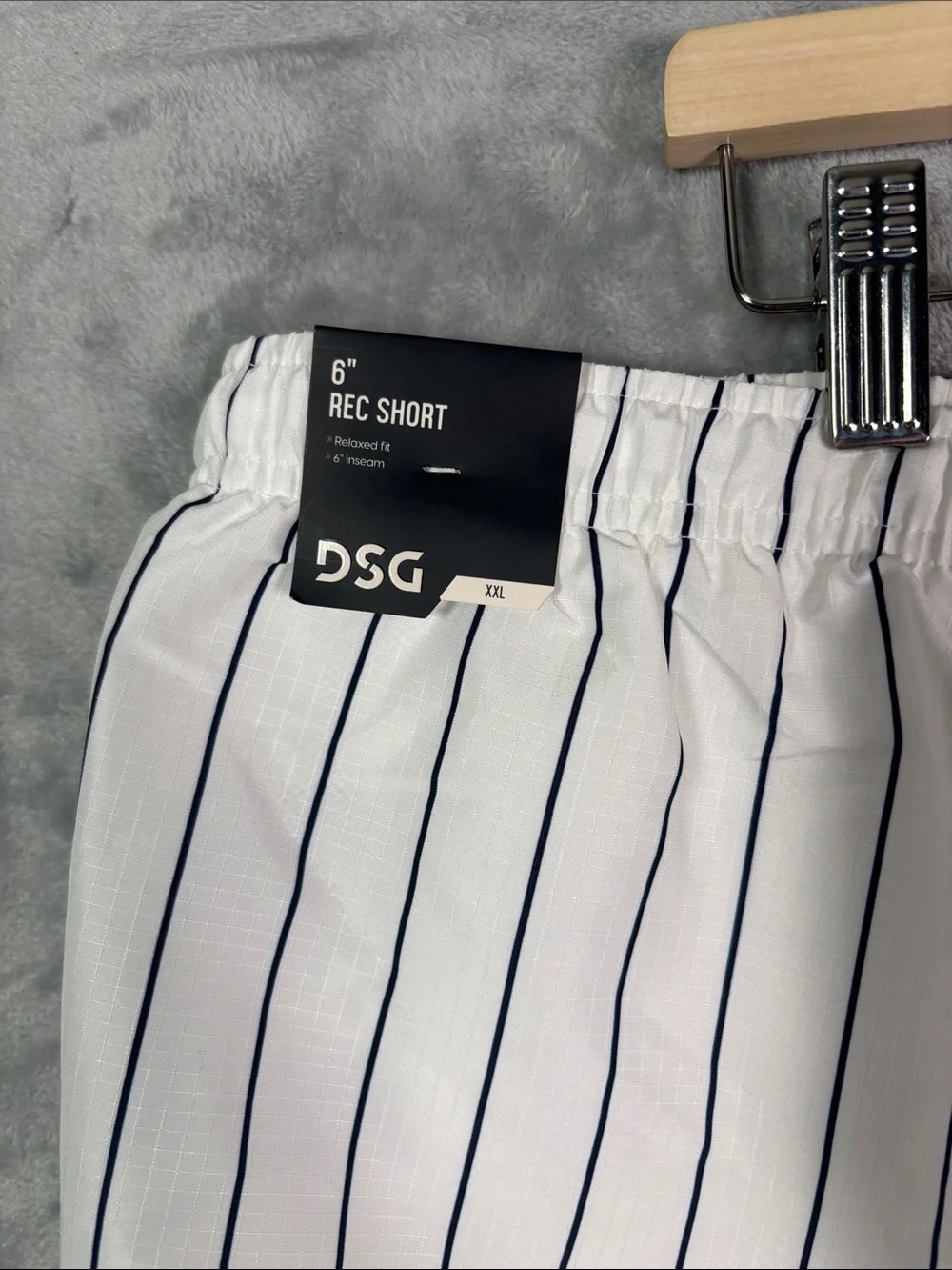 NWT New DSG White Blue Striped Mens Relaxes Fit Lined Rec Short Size XXL